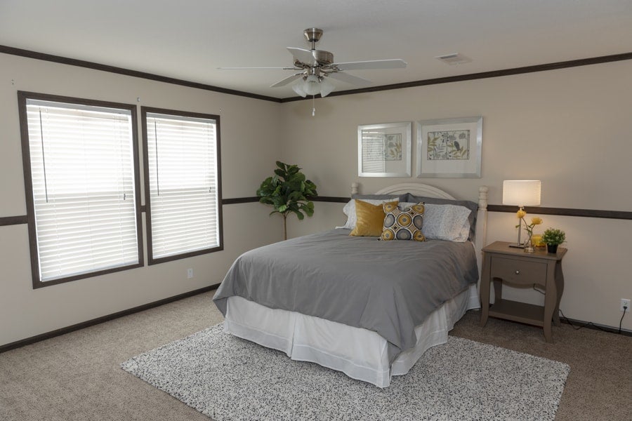 Beautiful Bedroom - 5 Bed 2 Bath - Modular Homes Austin